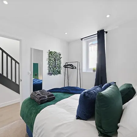 Spacious Modern Retreat - Near Temple Meads *