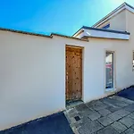 Spacious Modern Retreat - Near Temple Meads * Bristol