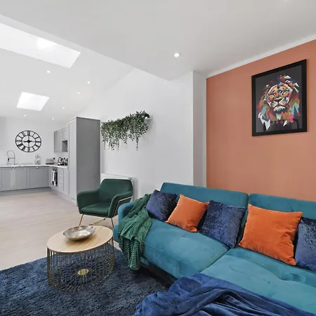Spacious Modern Retreat - Near Temple Meads بيت للعطل بريستول