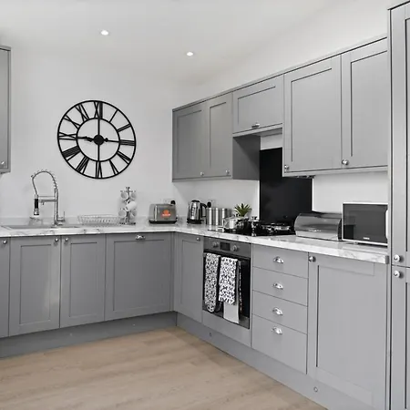 Spacious Modern Retreat - Near Temple Meads