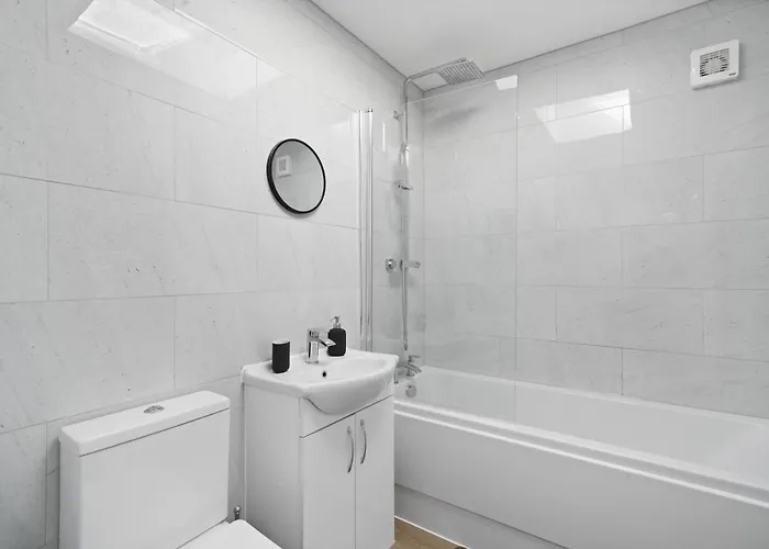 Spacious Modern Retreat - Near Temple Meads * Bristol