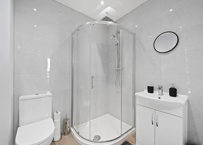 Spacious Modern Retreat - Near Temple Meads *