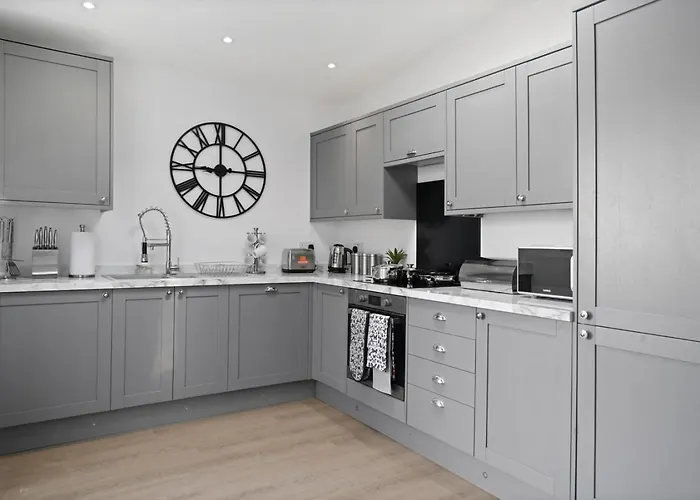 Spacious Modern Retreat - Near Temple Meads