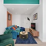 Spacious Modern Retreat - Near Temple Meads *